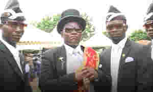 《黑人抬棺材表情包》最新版